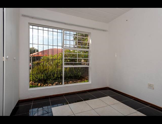 2 BEDROOM APARTMENT SOLD IN BASSONIA